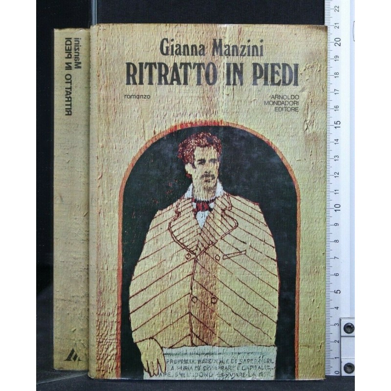 RITRATTO IN PIEDI