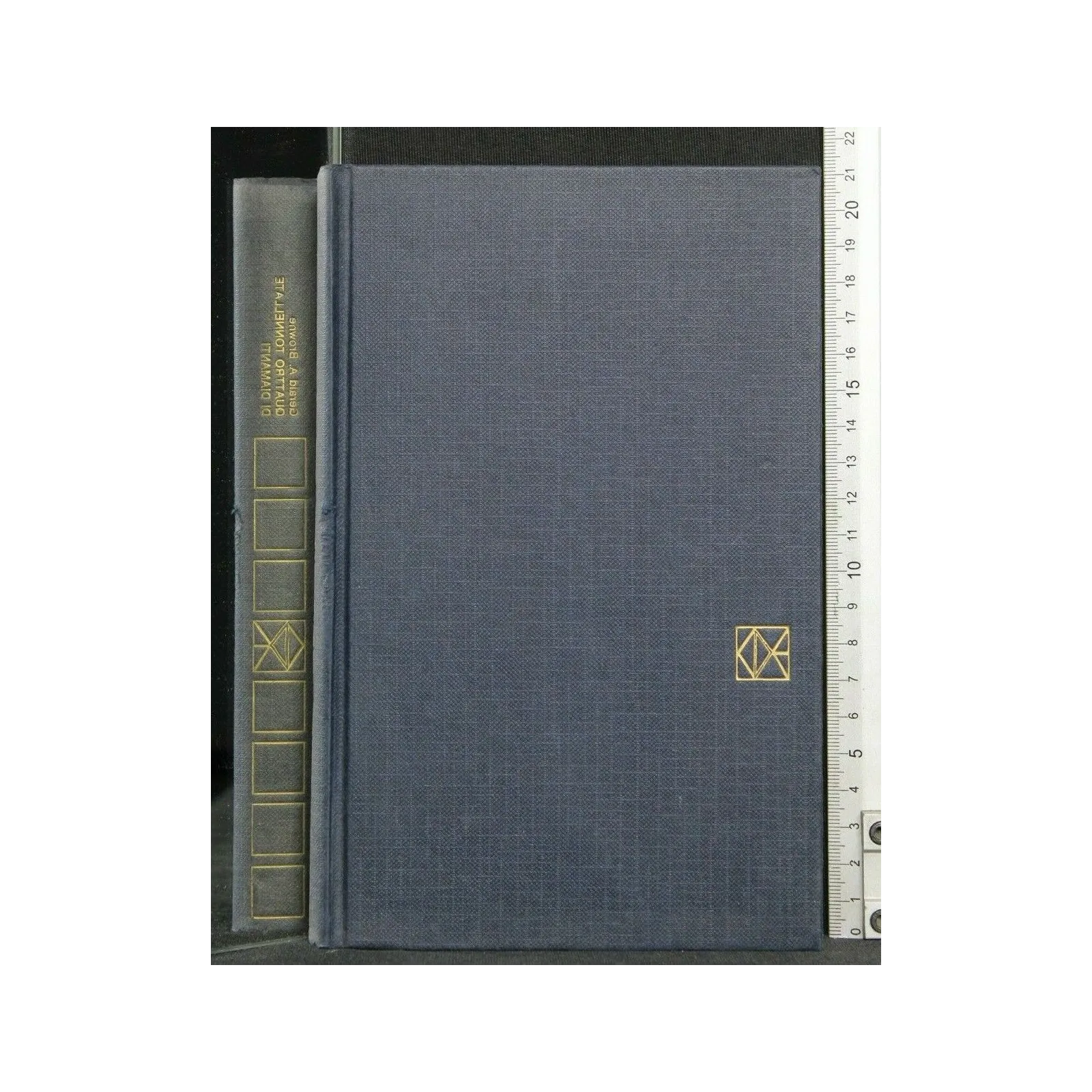 QUATTRO TONNELLATE DI DIAMANTI