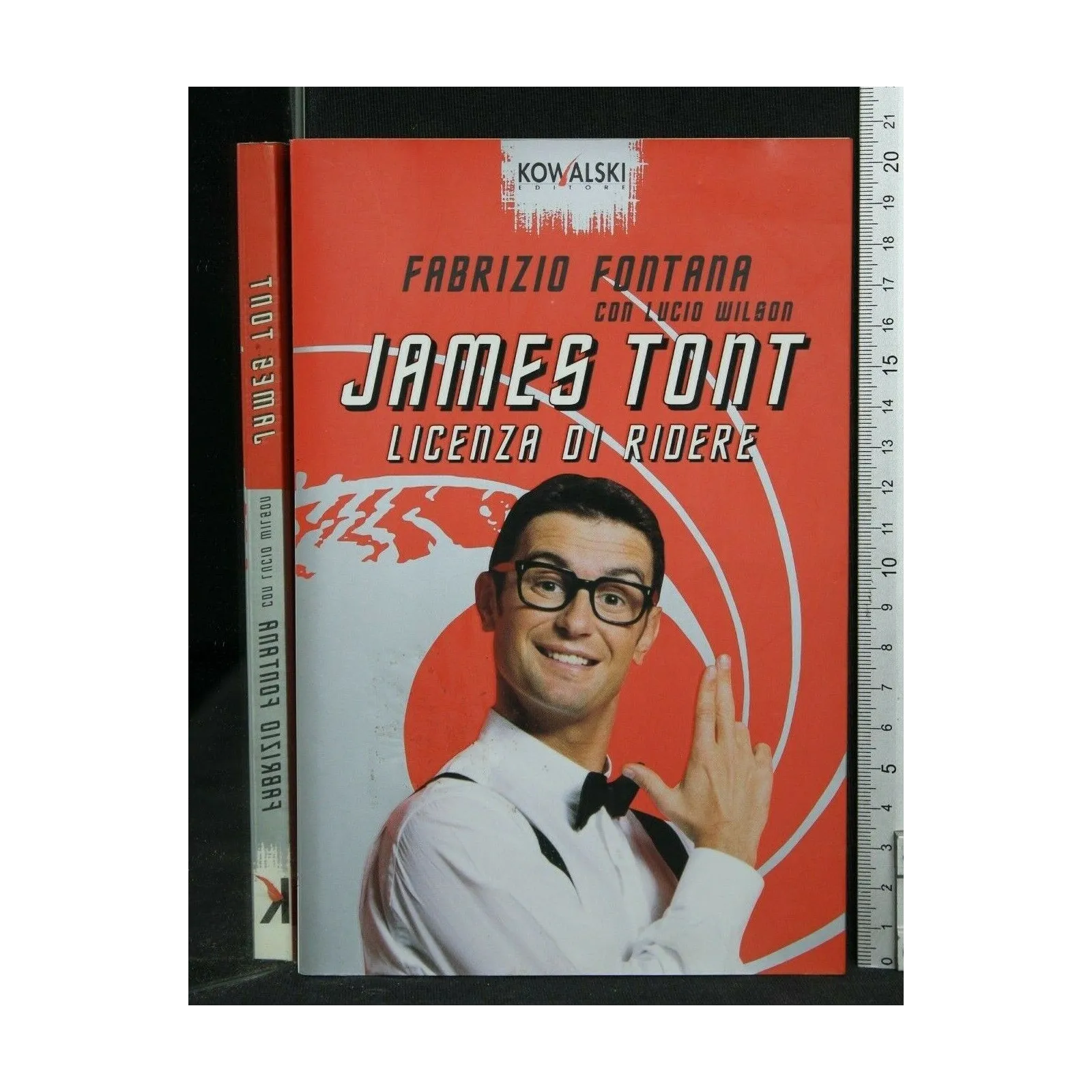 JAMES TONT. LICENZA DI RIDERE