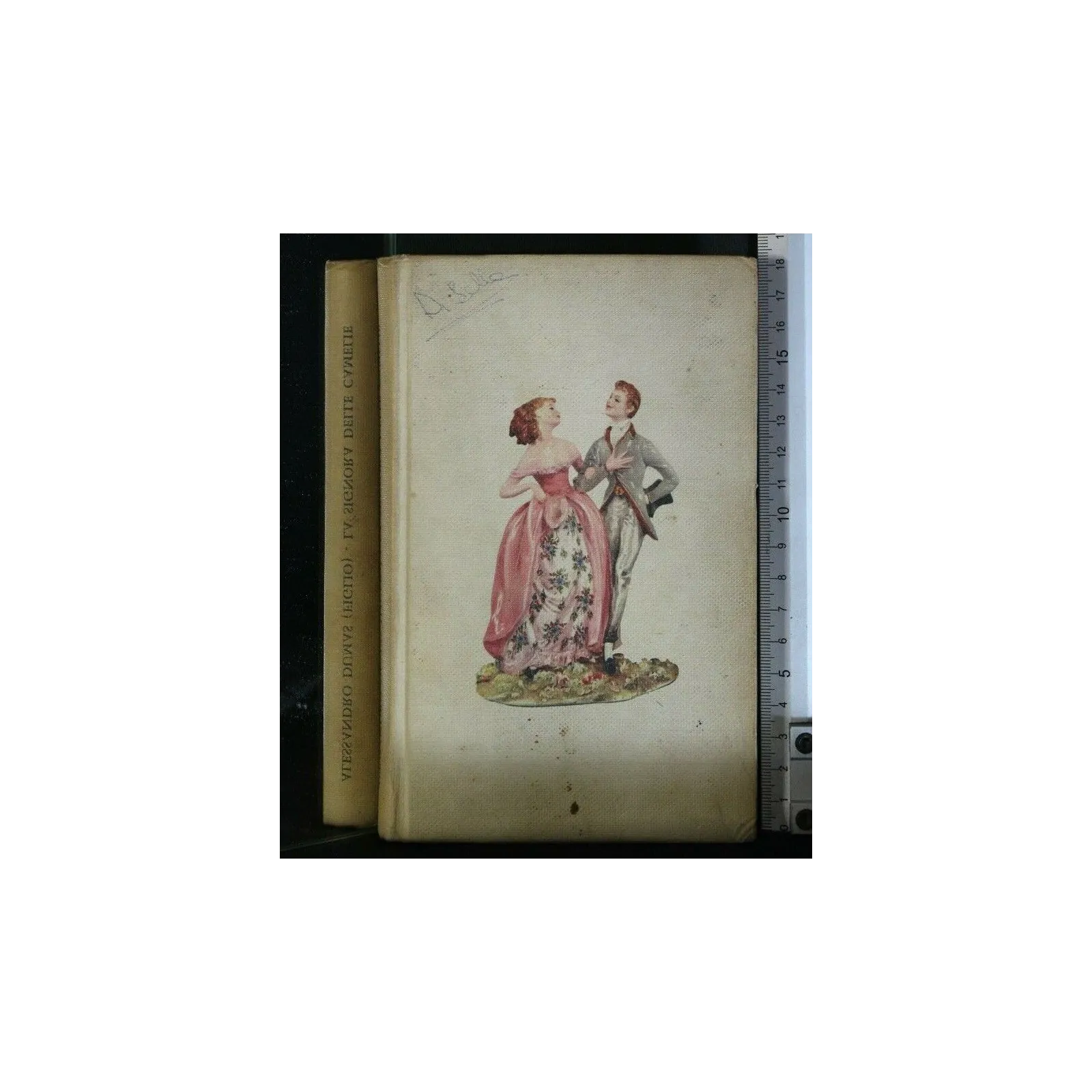 LA SIGNORA DELLE CAMELIE