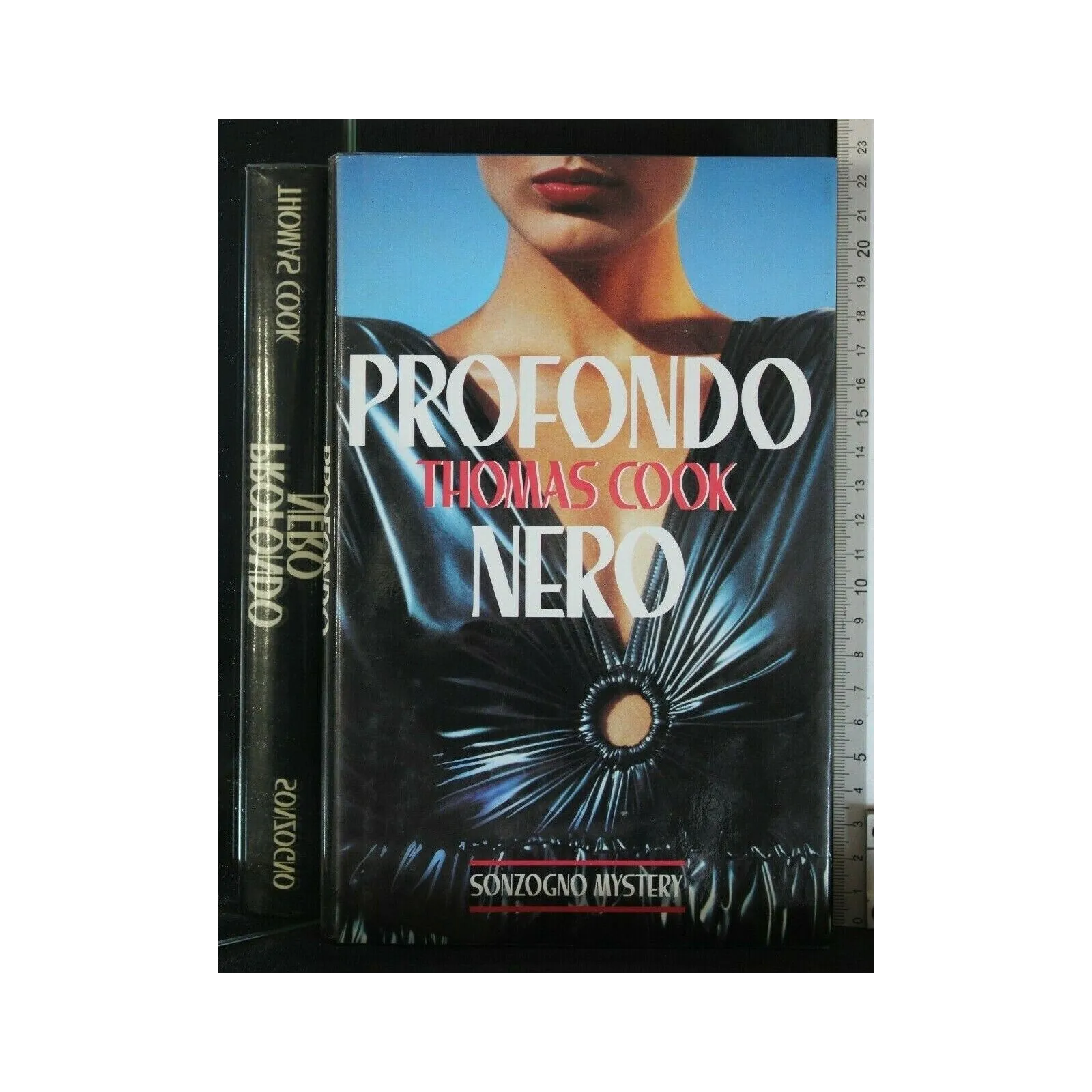 PROFONDO NERO