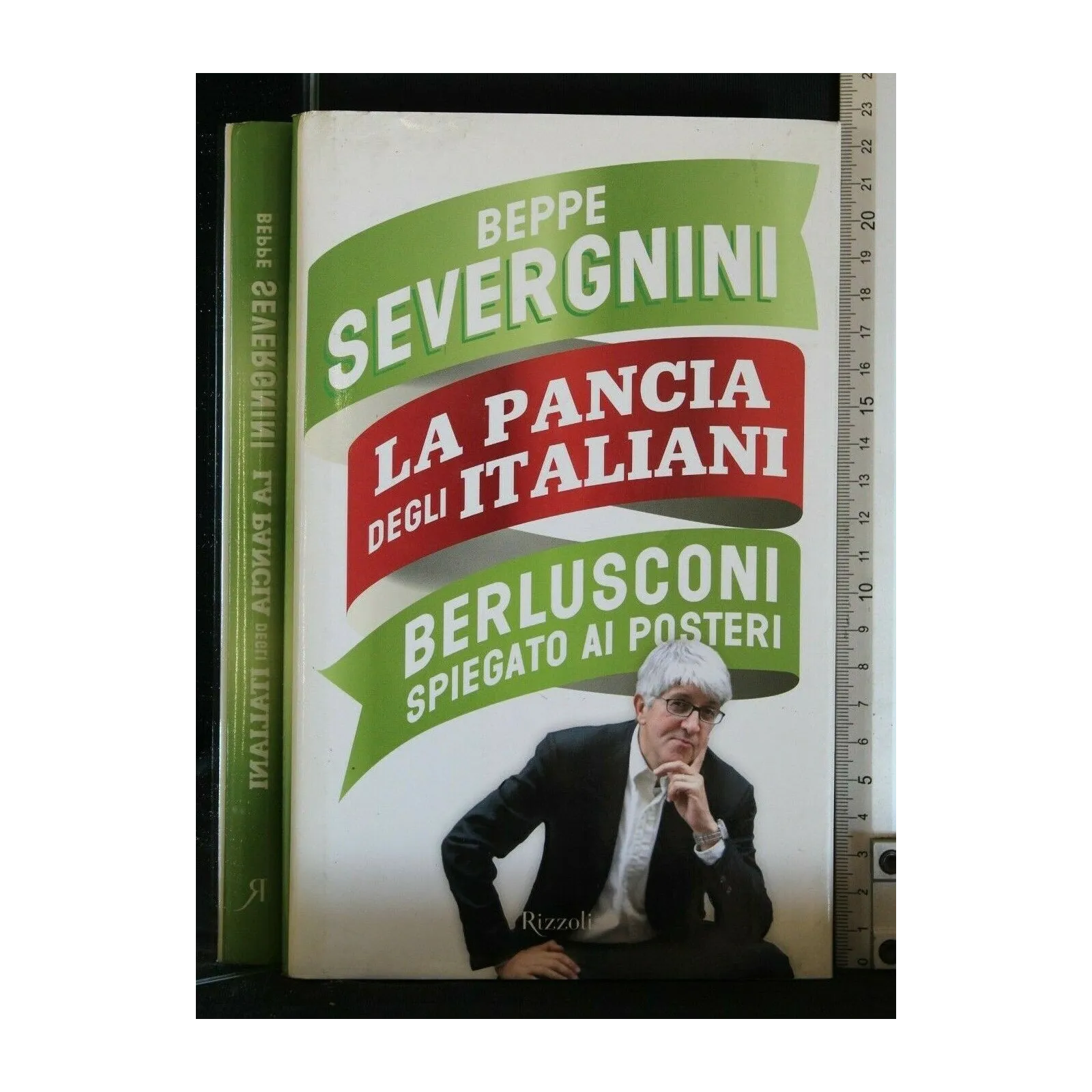 LA PANCIA DEGLI ITALIANI BERLUSCONI SPIEGATO AI POSTERI